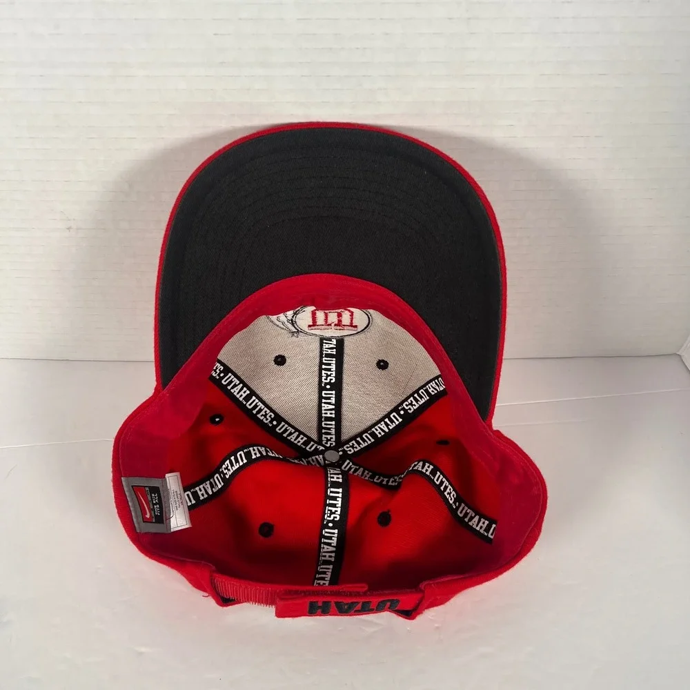 Nike Team‎ University of Utah Utes Red Adjustable Baseball Hat Cap